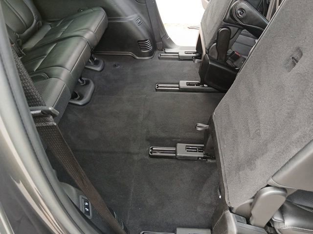 Used 2024 Jeep Wagoneer Series III image 16