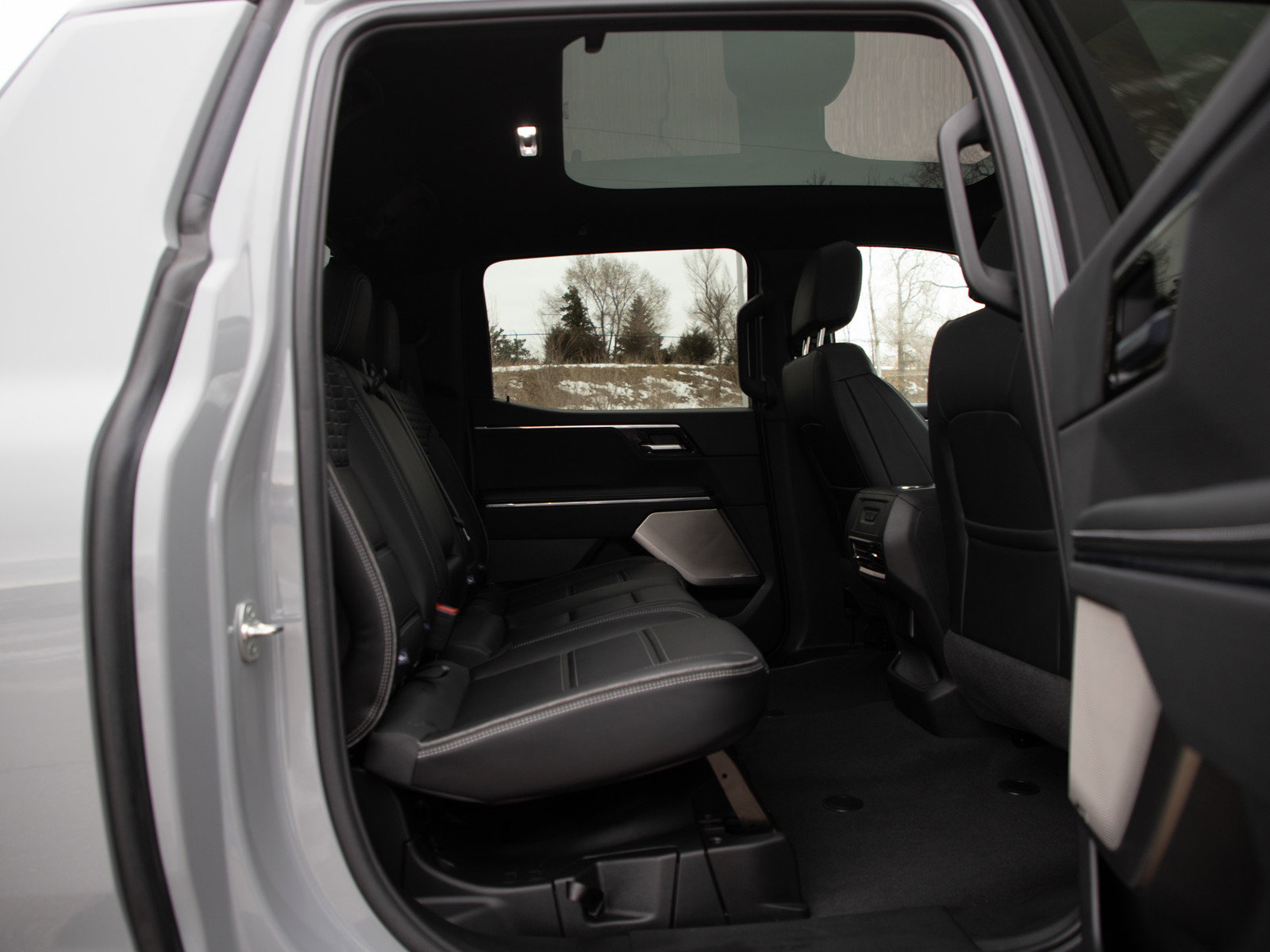 Used 2025 GMC Sierra EV Denali image 12
