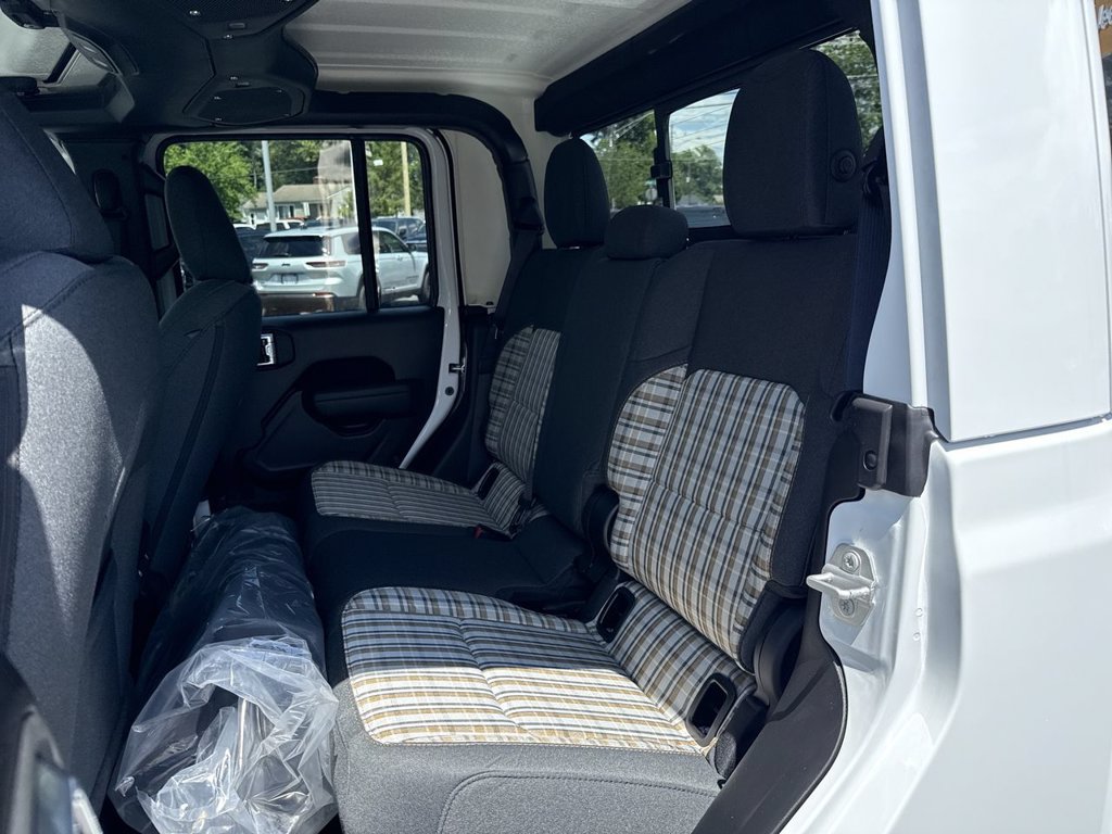New 2026 Jeep Gladiator Sport AWD/4WD image 19