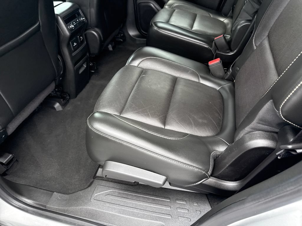 Used 2017 GMC Acadia SLT FWD image 13