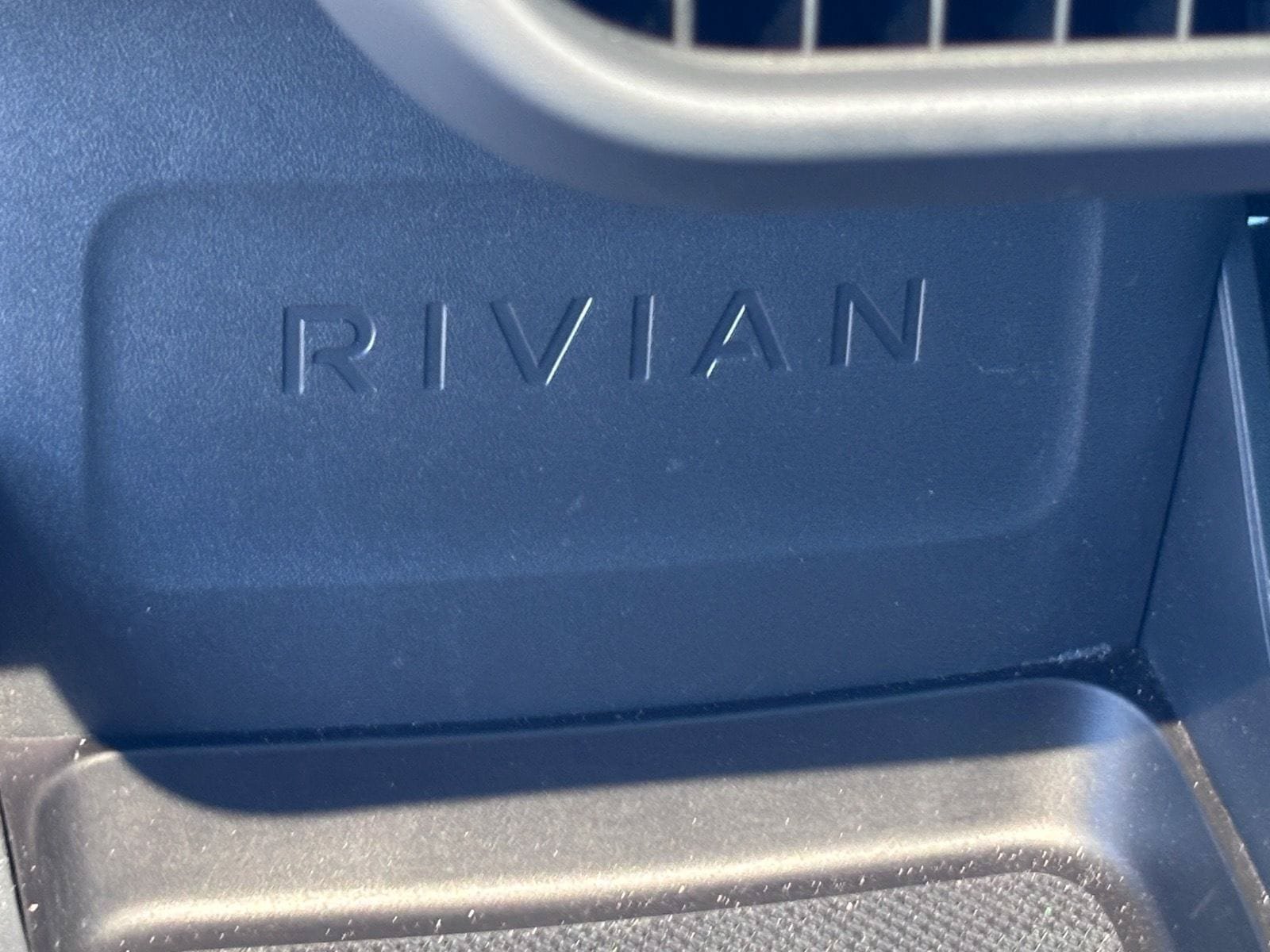 Used 2023 Rivian R1S Adventure AWD/4WD image 29