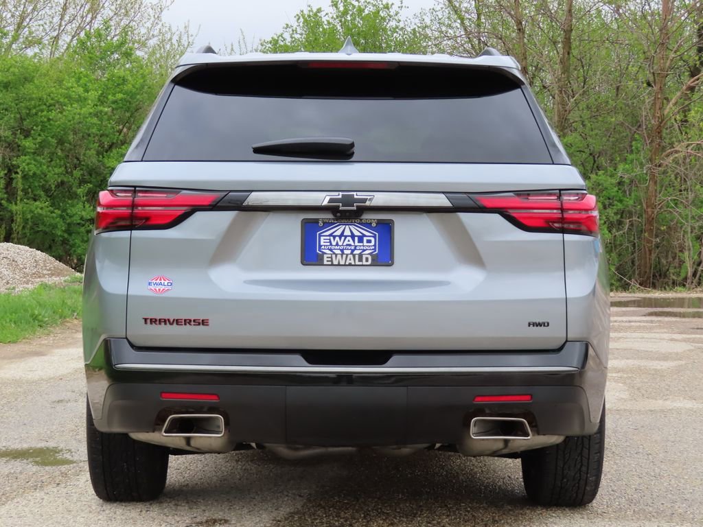 Certified 2023 Chevrolet Traverse Premier w/ Redline Edition AWD/4WD image 15