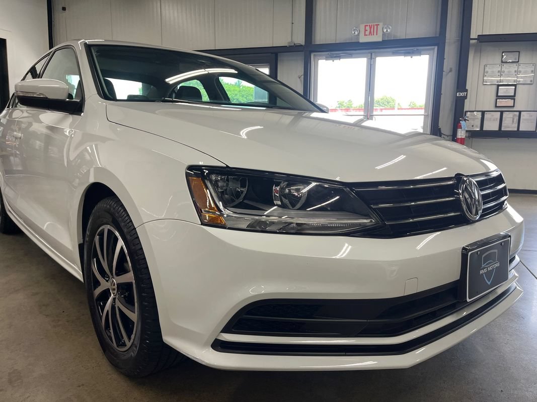 Used 2017 Volkswagen Jetta SE FWD image 22