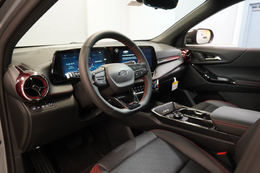 New 2027 Chevrolet Equinox RS w/ Safety and Technology Package AWD/4WD image 5