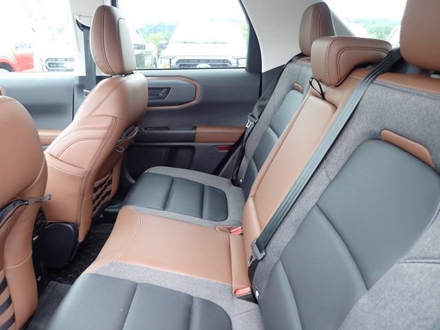 Used 2023 Ford Bronco Sport Outer Banks w/ Tech Package AWD/4WD image 12
