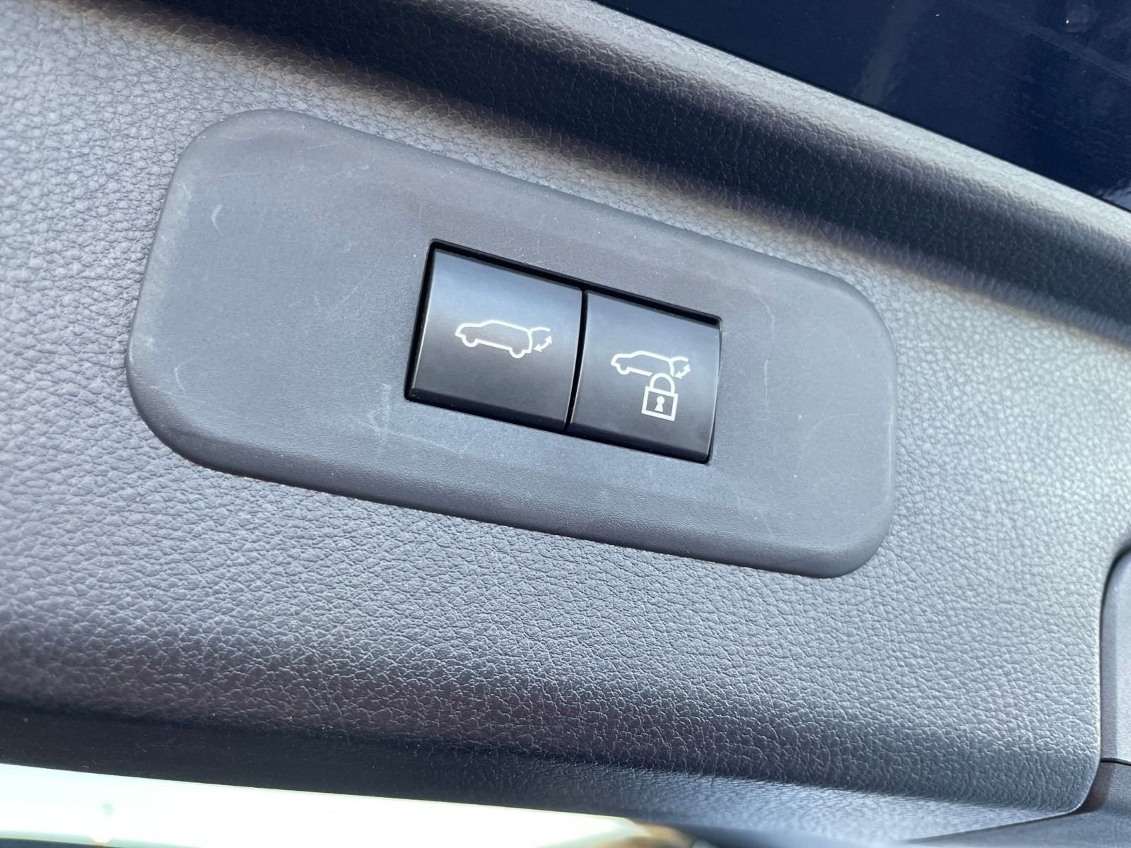 Used 2025 Toyota Grand Highlander FWD image 23