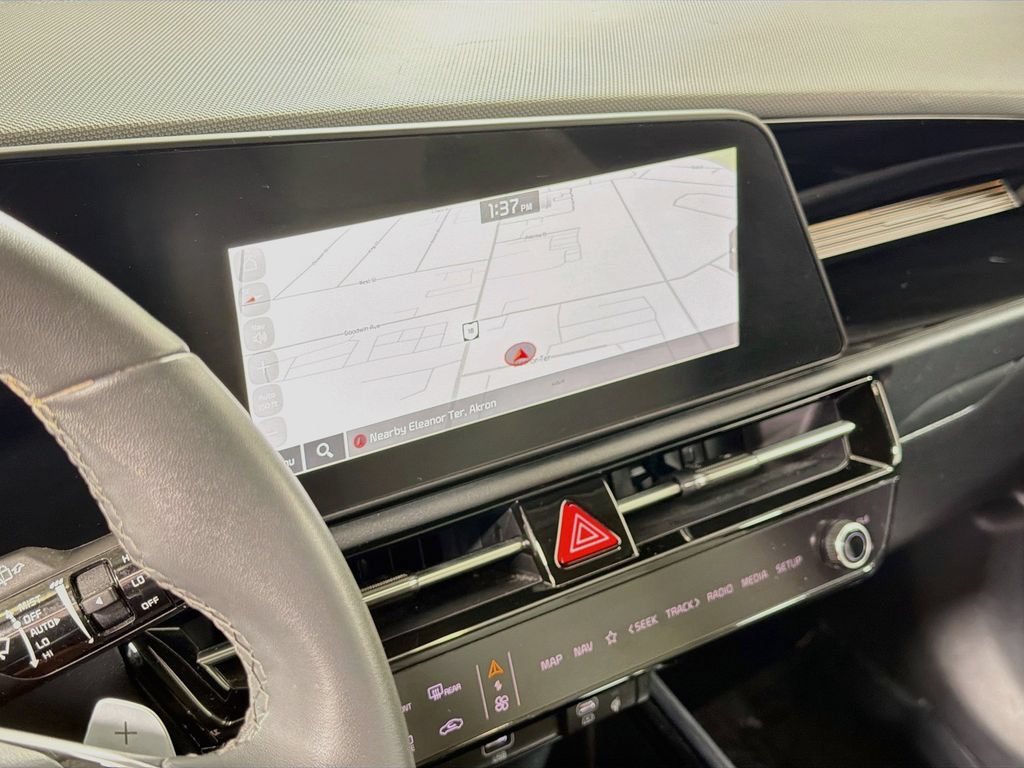 Used 2024 Kia Niro EX FWD image 14