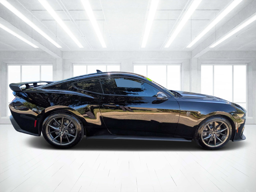 Used 2024 Ford Mustang Dark Horse RWD image 2