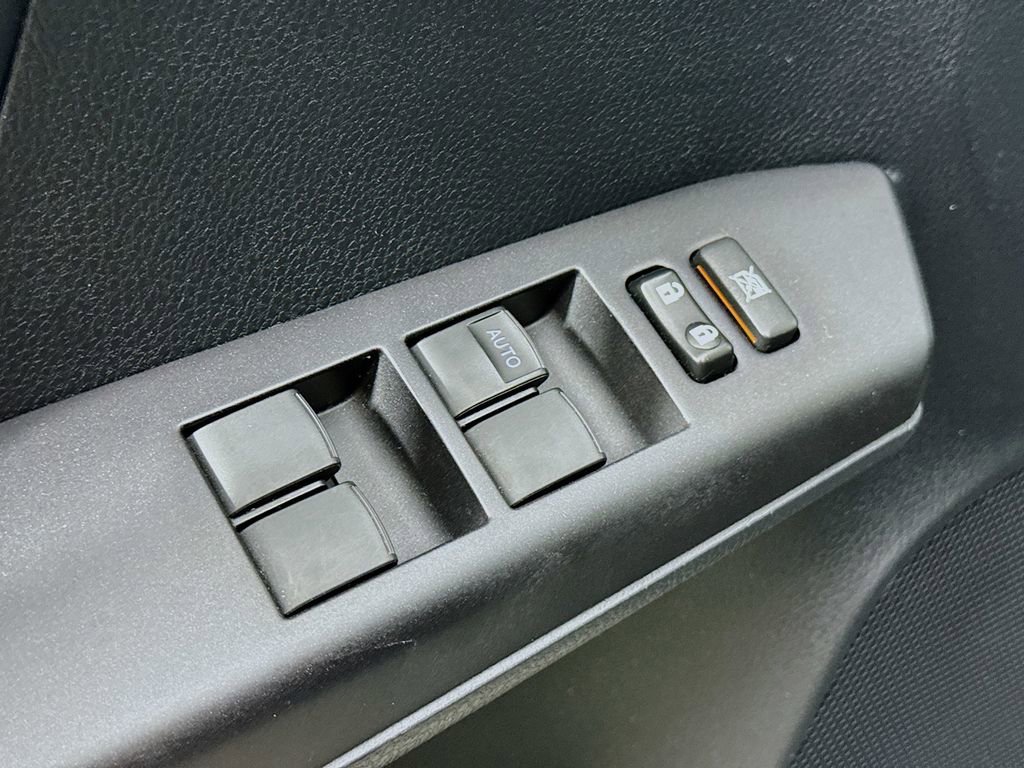 Used 2018 Toyota RAV4 XLE image 16