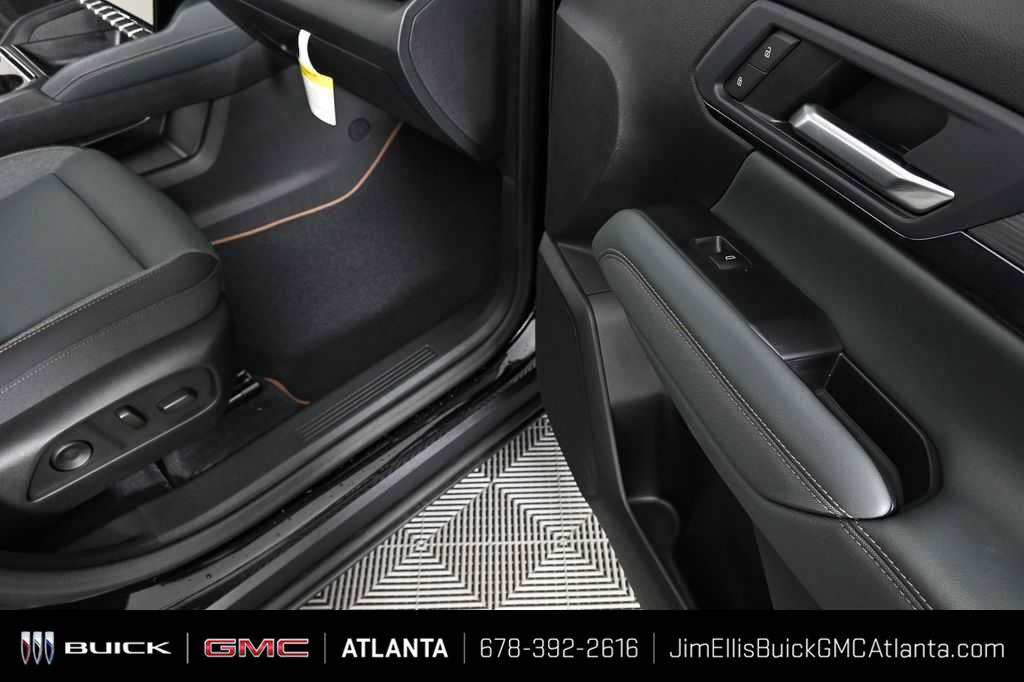 New 2026 GMC Terrain AT4 w/ Convenience Package III AWD/4WD image 24