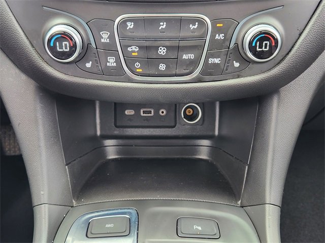 Used 2023 Chevrolet Equinox LT w/ Driver Convenience Package image 18