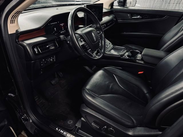 Used 2022 Lincoln Nautilus Reserve w/ Monochromatic Package image 21
