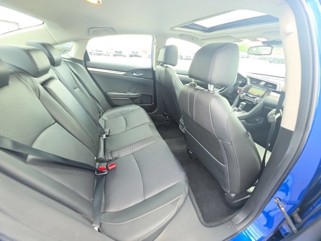 Used 2016 Honda Civic Touring image 30