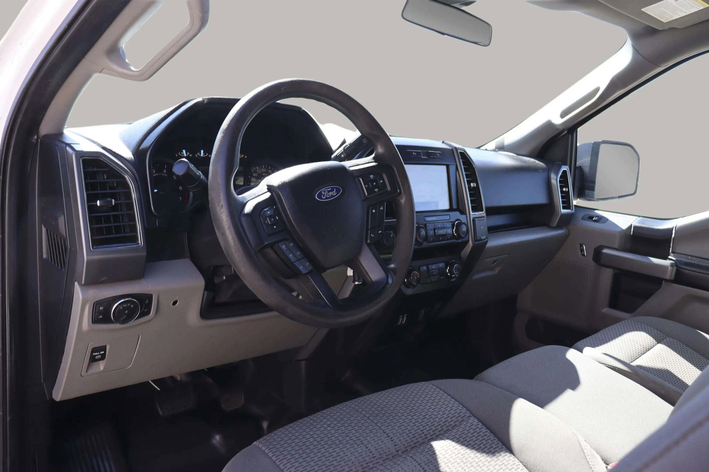 Used 2019 Ford F150 XLT w/ Trailer Tow Package image 16
