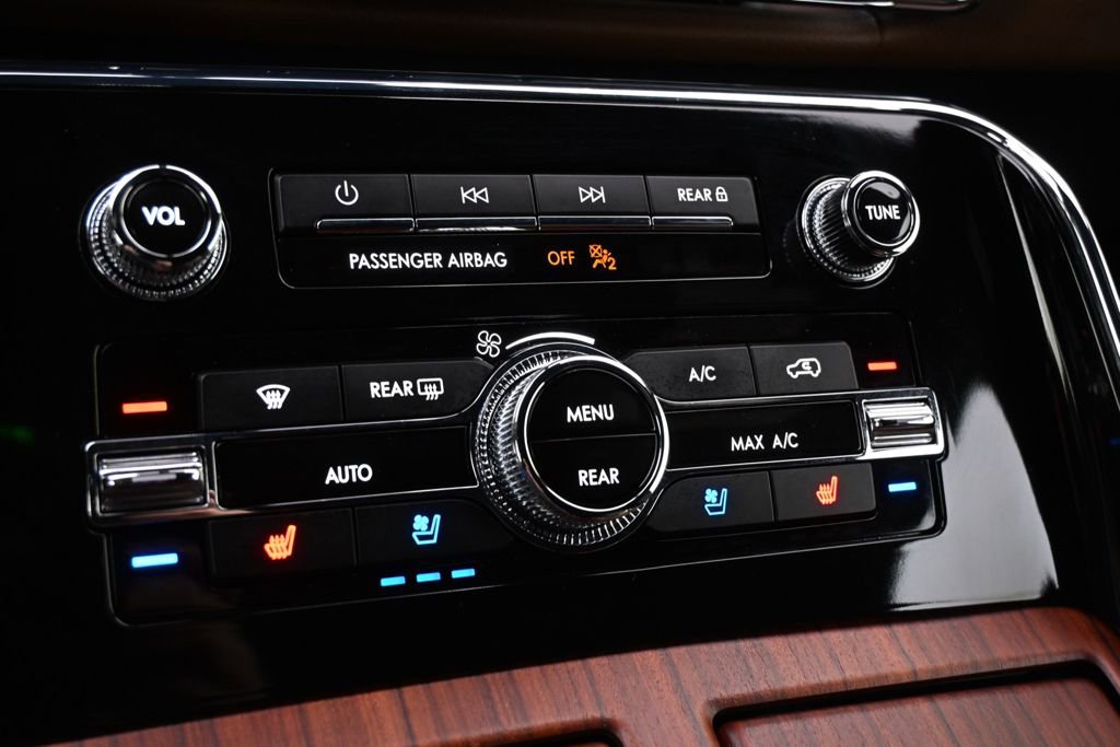 Used 2024 Lincoln Navigator Reserve AWD/4WD image 31