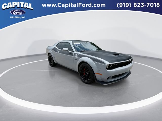 Used 2021 Dodge Challenger R/T Scat Pack RWD image 2