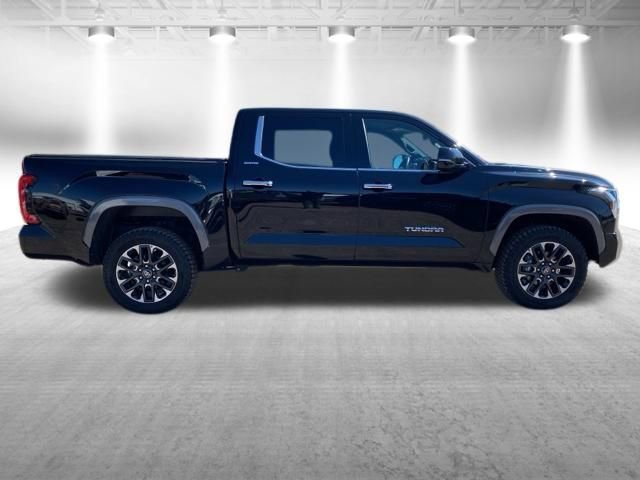 Used 2025 Toyota Tundra Limited AWD/4WD image 5