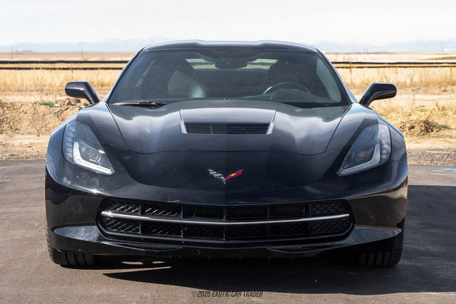 Used 2018 Chevrolet Corvette Stingray Coupe w/ 1LT image 13
