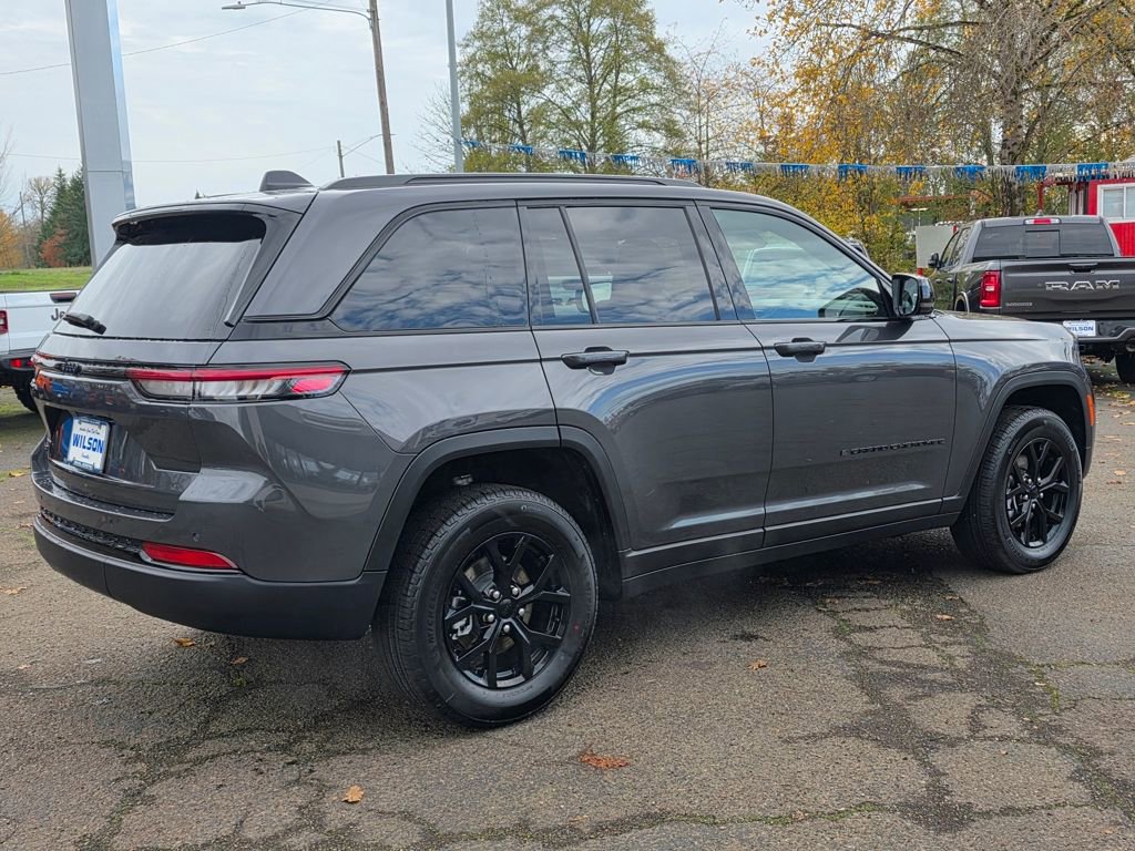 New 2025 Jeep Grand Cherokee Altitude AWD/4WD image 34