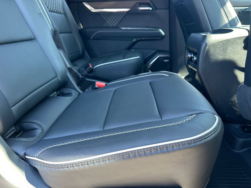 New 2026 GMC Acadia Denali w/ Super Cruise Package image 16