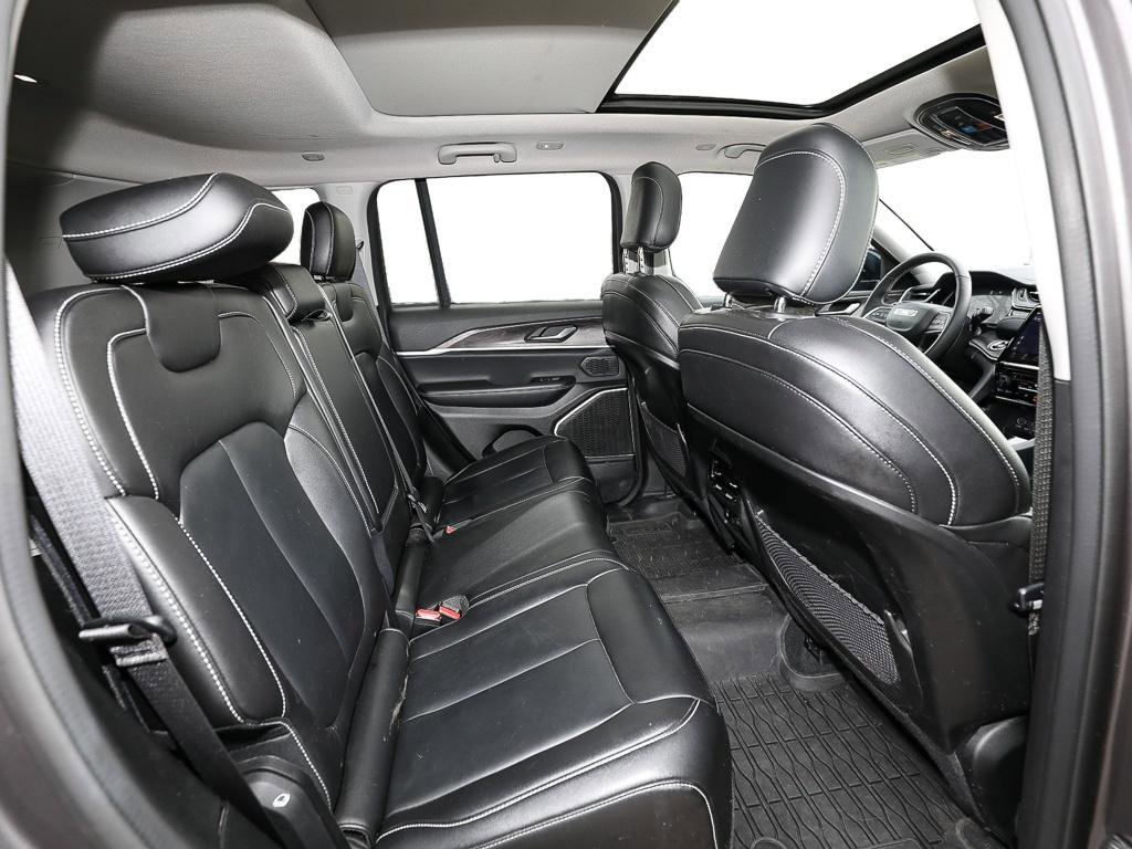 Used 2022 Jeep Grand Cherokee Limited 4xe image 22