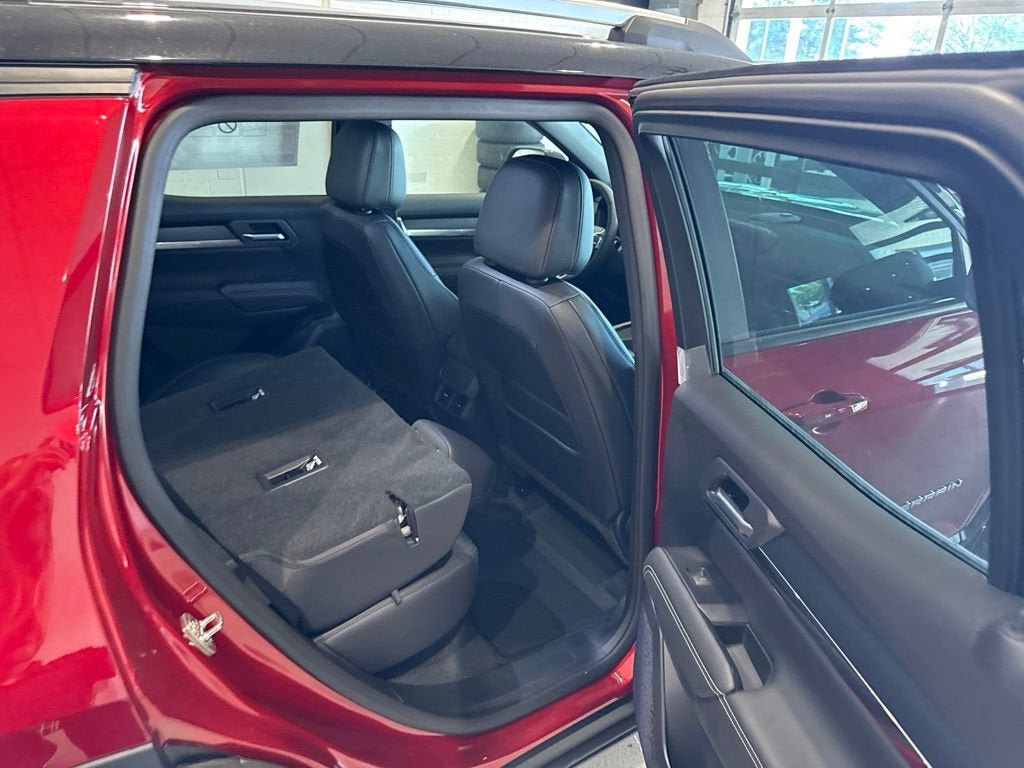New 2027 GMC Terrain Elevation w/ Elevation Premium Package AWD/4WD image 15