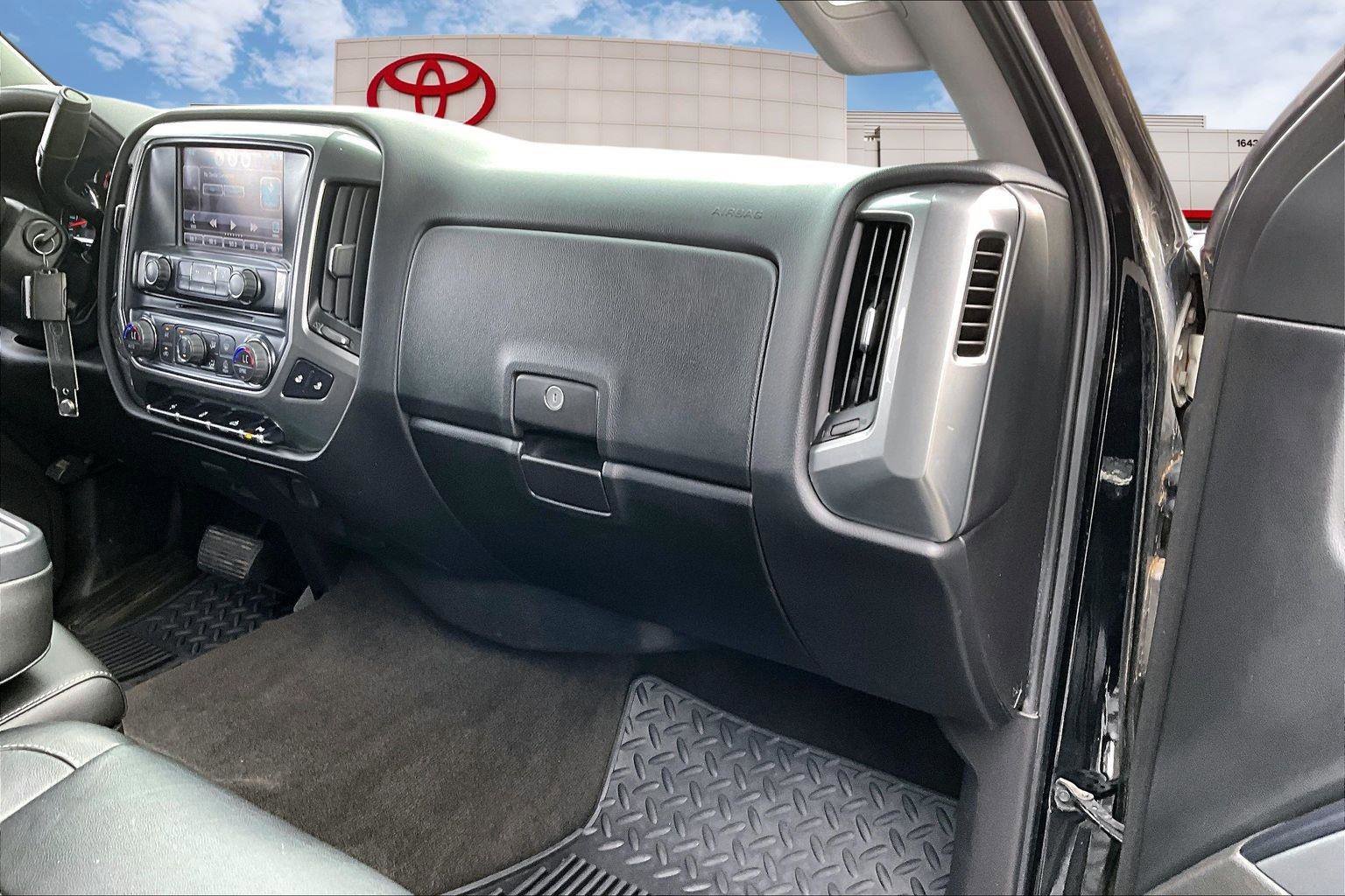 Used 2015 Chevrolet Silverado 1500 LT w/ Texas Edition, 1LT Trim image 15