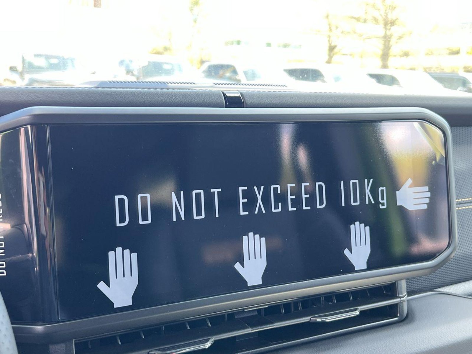 New 2025 Jeep Wrangler Unlimited Rubicon 392 image 12