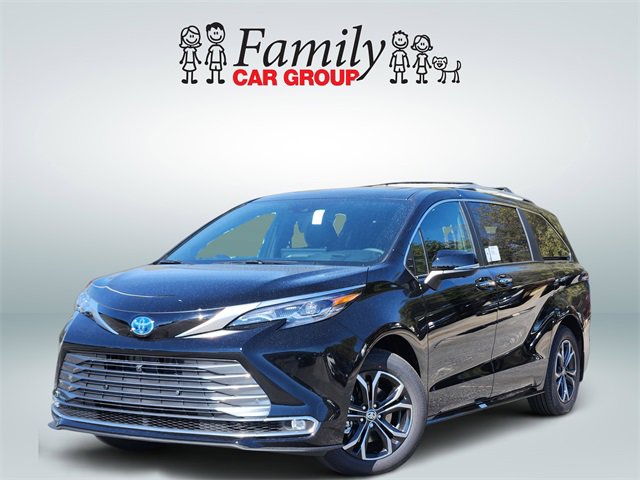 New 2025 Toyota Sienna Platinum