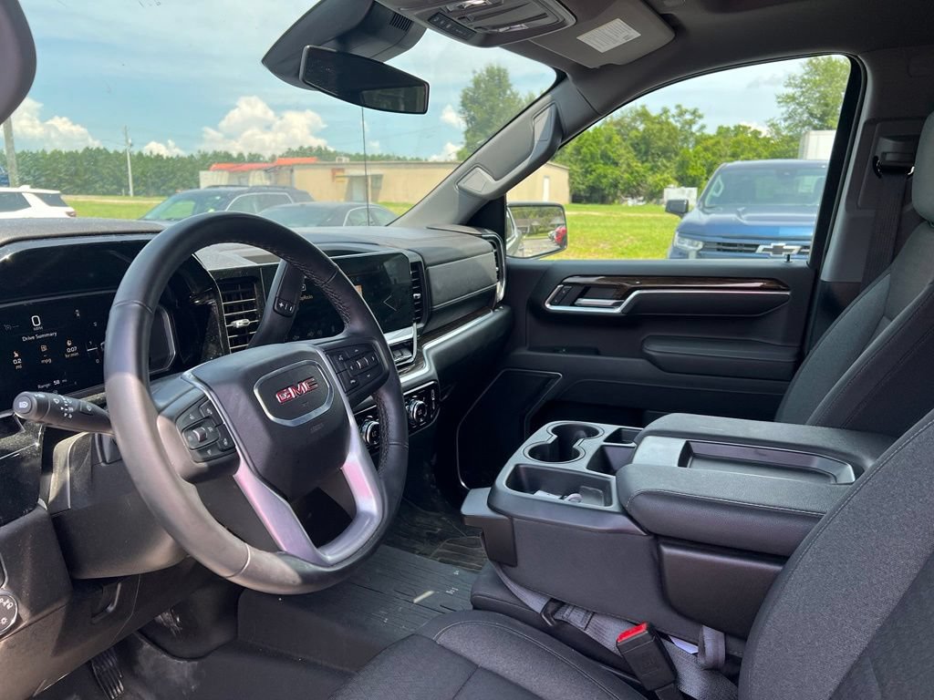 Used 2026 GMC Sierra 1500 SLE w/ X31 Off-Road Package AWD/4WD image 11