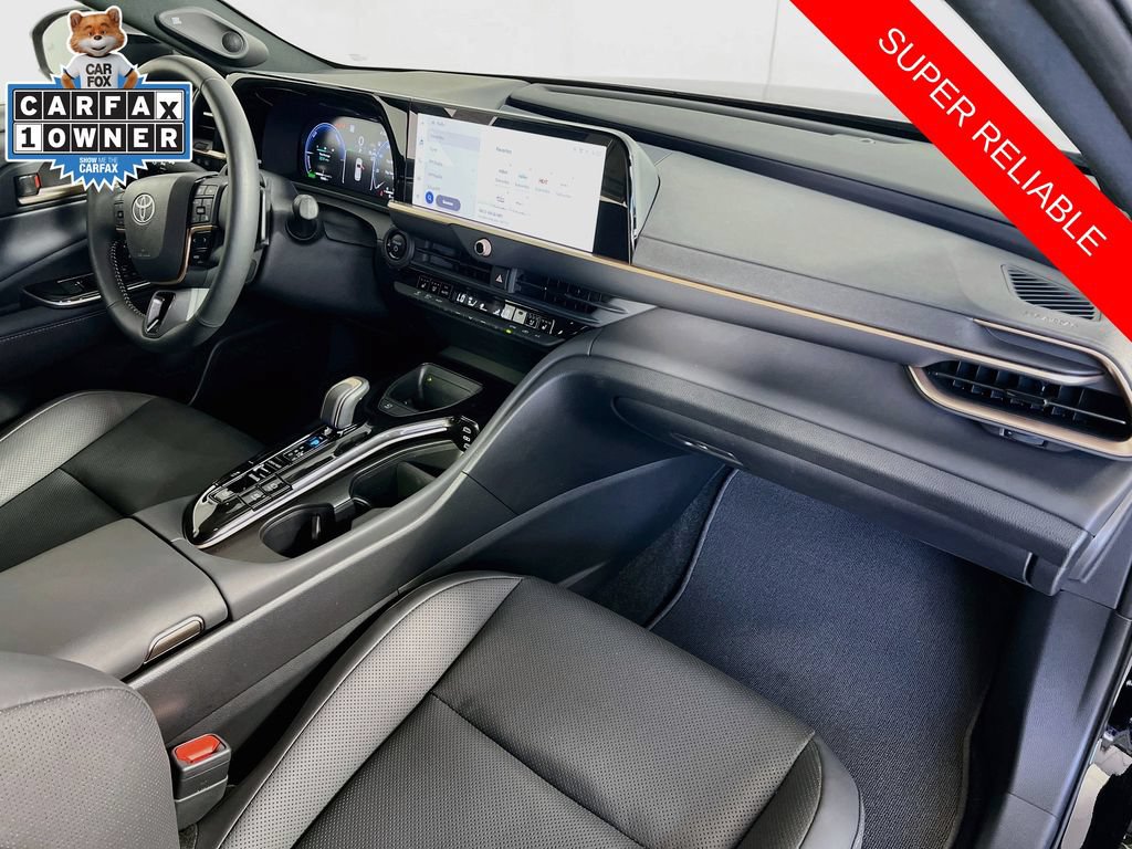 Used 2025 Toyota Crown Signia w/ Advanced Technology Package AWD/4WD image 29