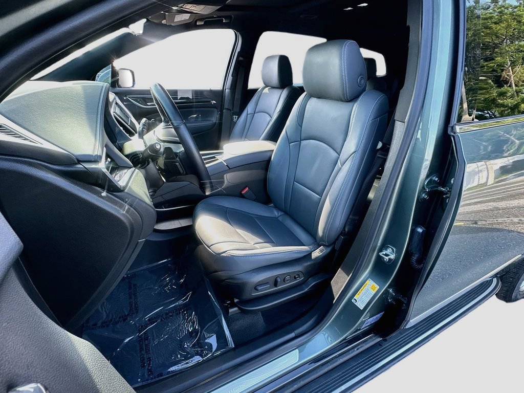 Used 2022 Buick Enclave Premium w/ Experience Buick Package AWD/4WD image 22