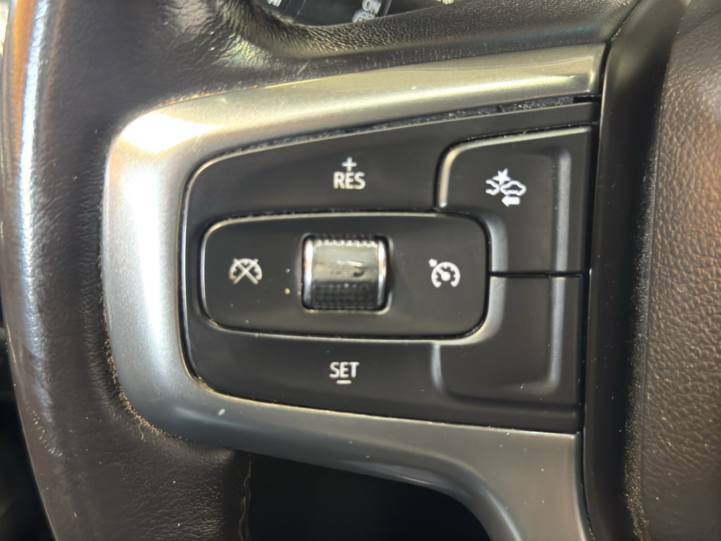 Used 2021 Chevrolet Suburban Z71 image 27