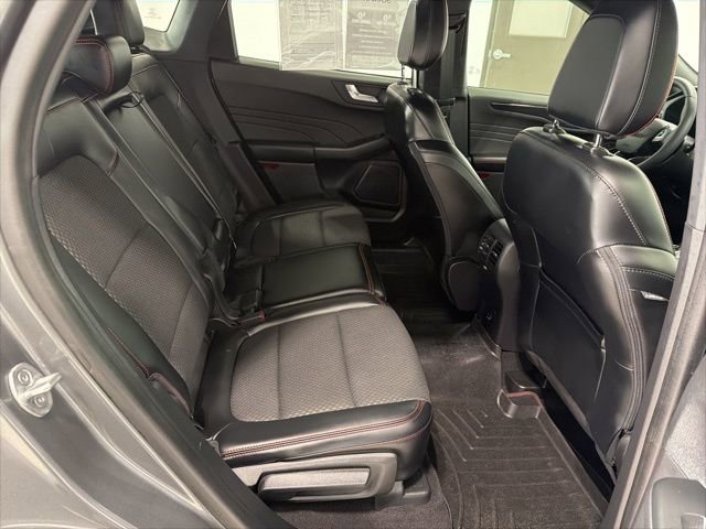 Used 2023 Ford Escape ST-Line Elite image 30
