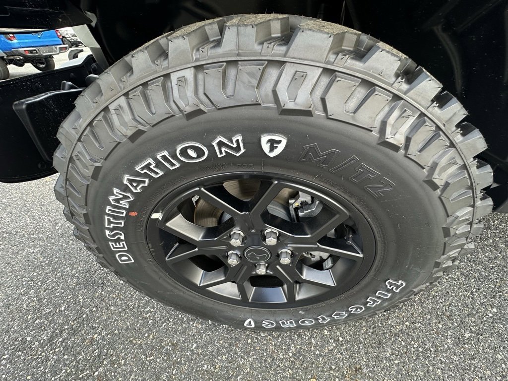 New 2025 Jeep Gladiator Willys image 25