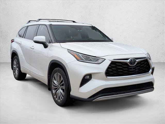 Used 2021 Toyota Highlander Platinum video 3