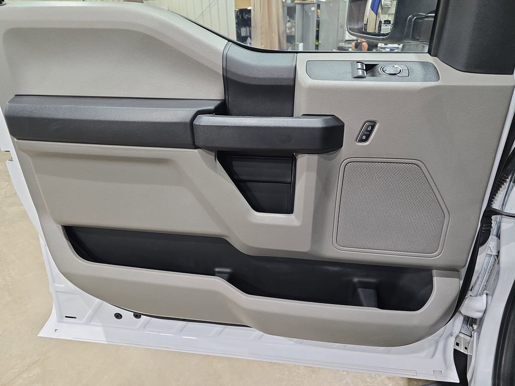 Used 2020 Ford F450 XL w/ Power Equipment Group image 23