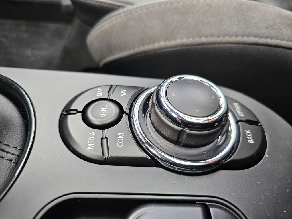 Used 2023 MINI Cooper SE image 46