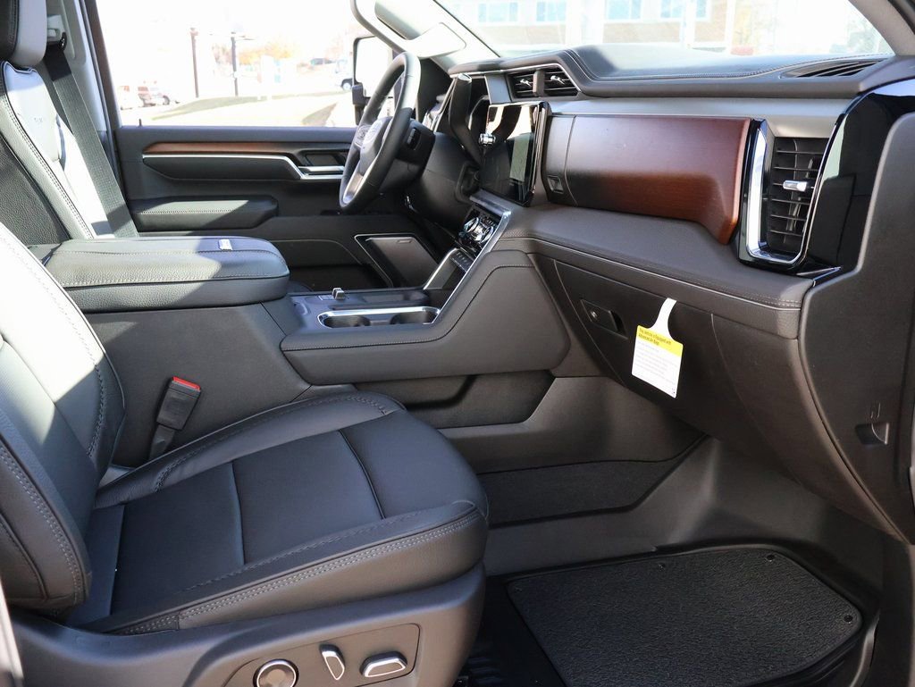 New 2026 GMC Sierra 2500 Denali w/ Denali Reserve Package image 7