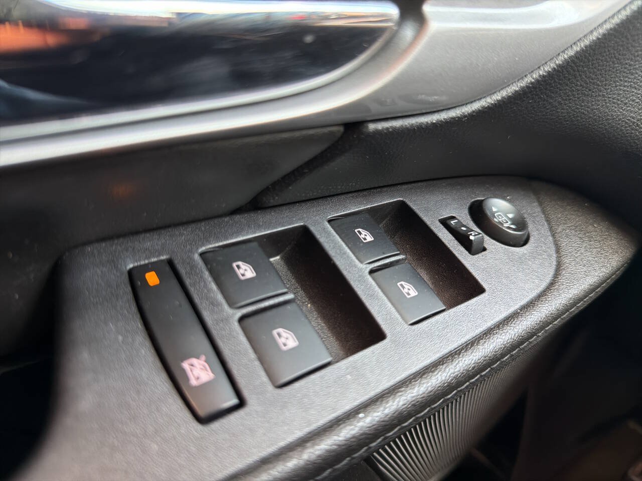Used 2017 GMC Terrain SLE AWD/4WD image 11