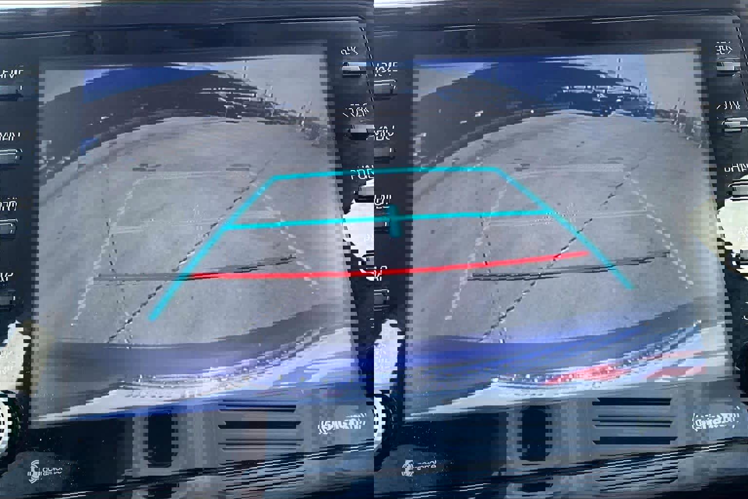 Used 2022 Toyota Corolla LE image 23