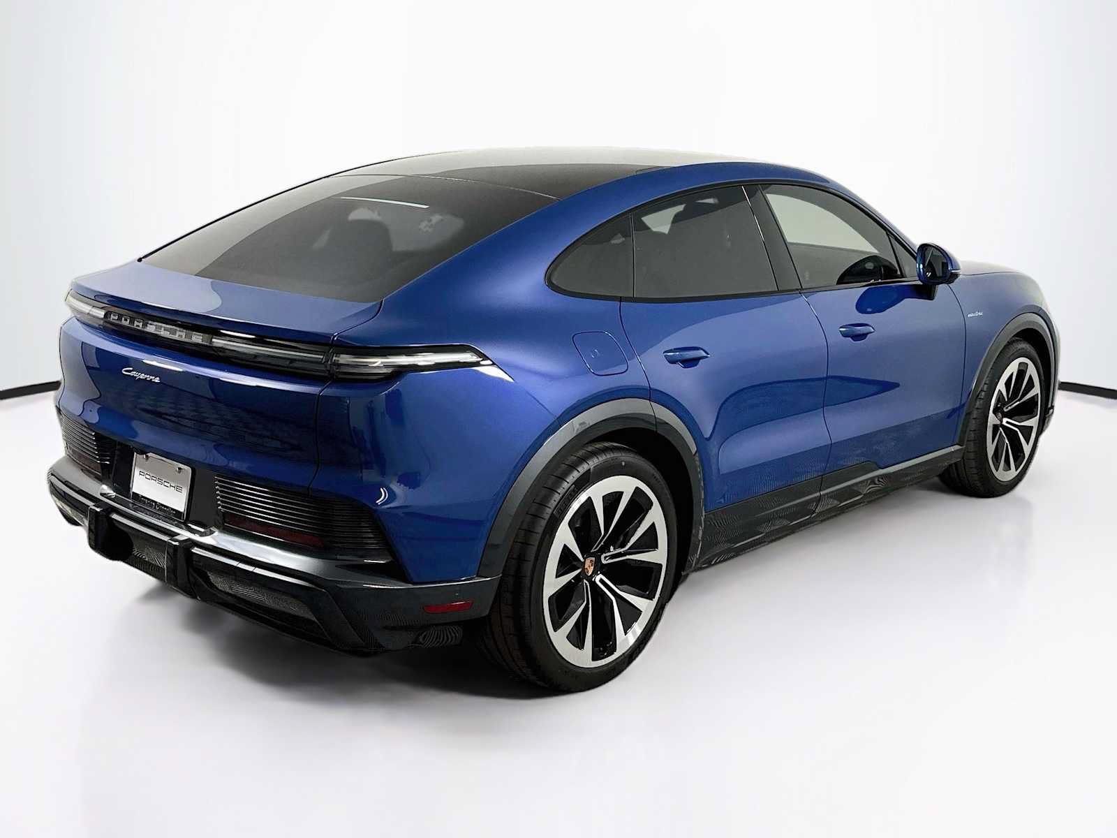New 2026 Porsche Cayenne Electric Coupe AWD/4WD image 9