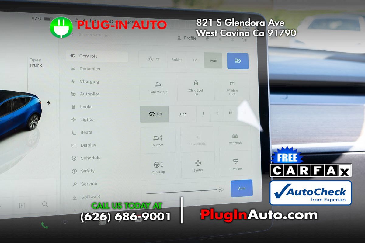 Used 2022 Tesla Model Y Long Range image 22