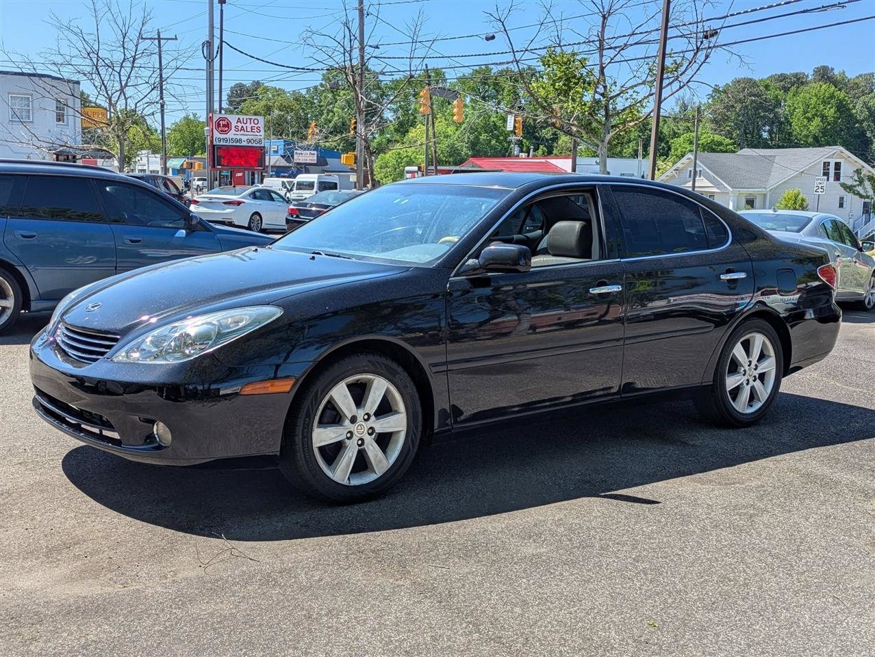 Used 2005 Lexus ES 330 FWD image 4