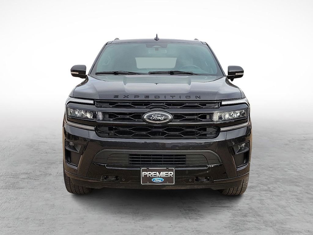 Used 2024 Ford Expedition Max Limited AWD/4WD image 3