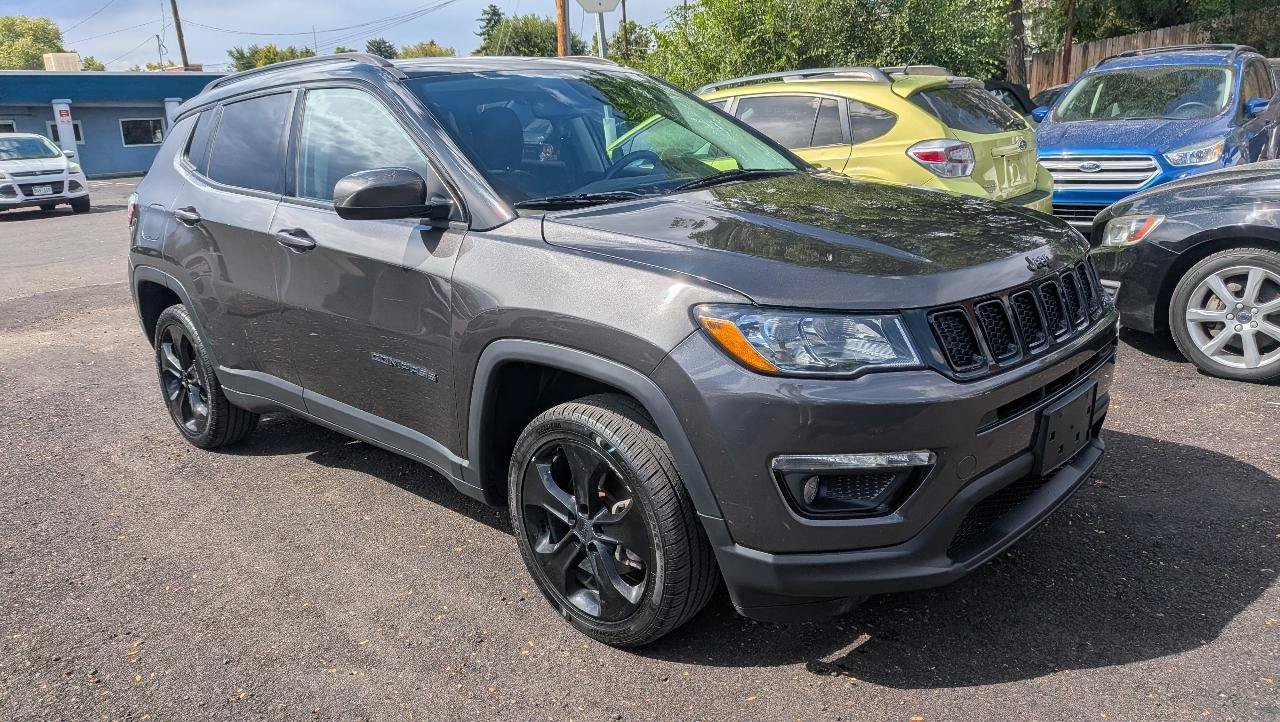 Used 2018 Jeep Compass Latitude AWD/4WD image 3