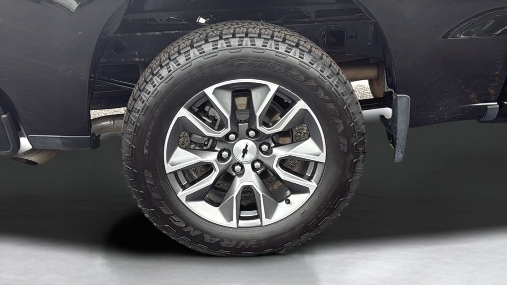 Used 2024 Chevrolet Silverado 1500 RST w/ LPO, Dark Essentials Package AWD/4WD image 24