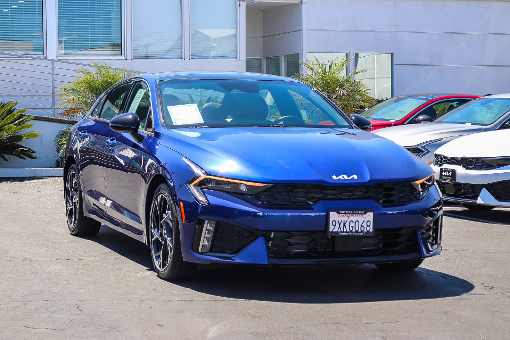 Certified 2025 Kia K5 GT-Line w/ GT-Line Premium Package FWD image 3