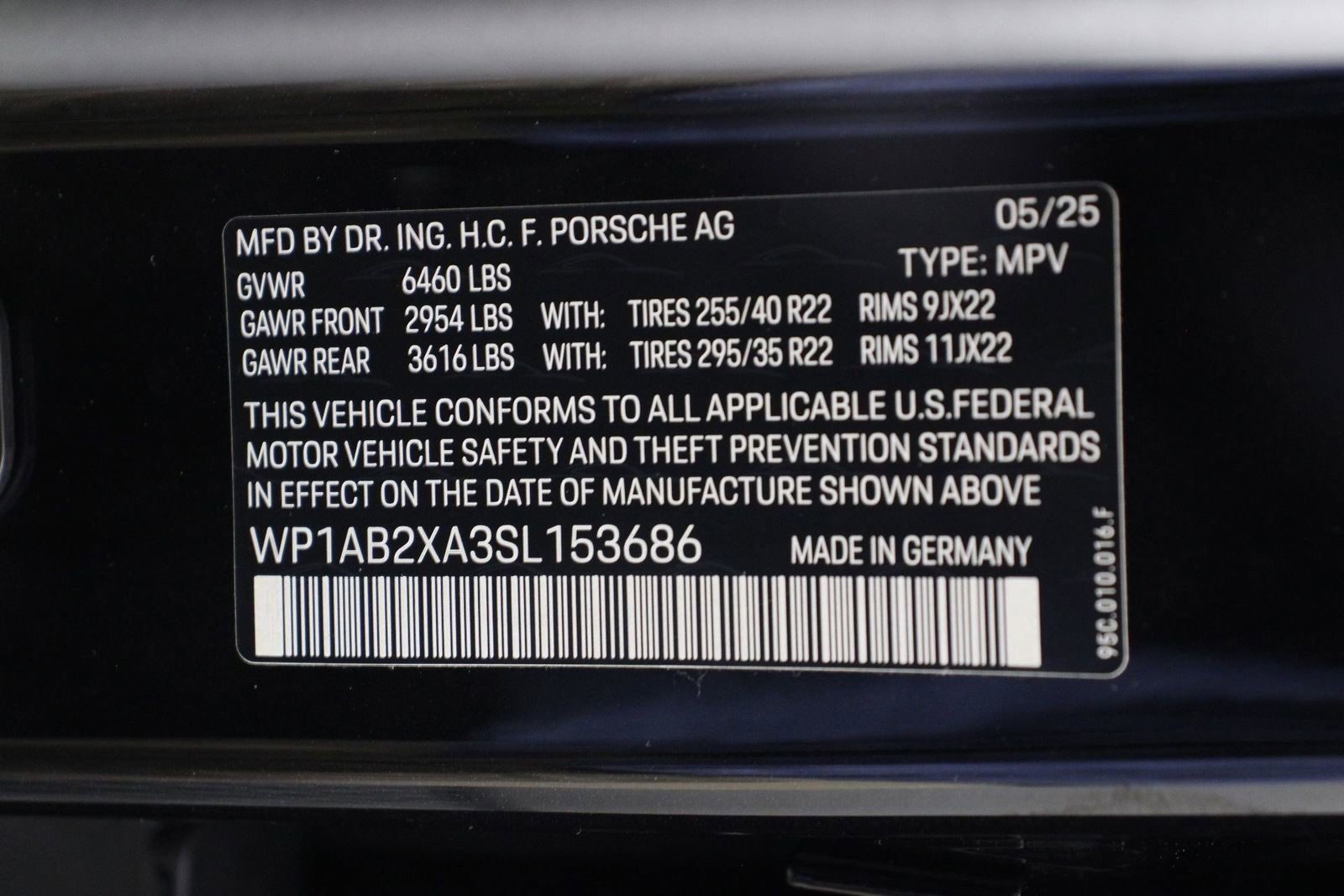 Certified 2025 Porsche Macan 4S Electric image 19