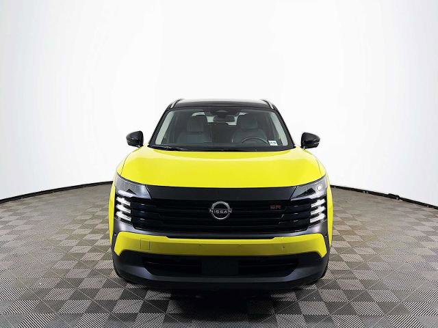 Certified 2025 Nissan Kicks SR AWD/4WD image 2